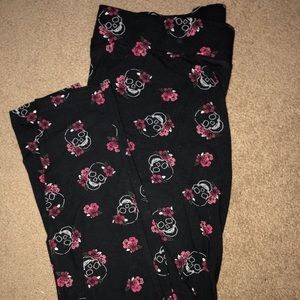 Black Skull Floral Leggings
